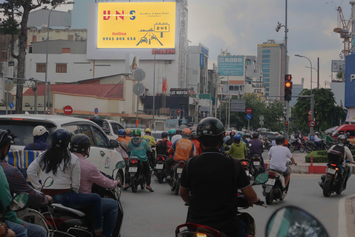 LED Ngã tư Cách Mạng Tháng Tám - Nguyễn Thị Minh Khai